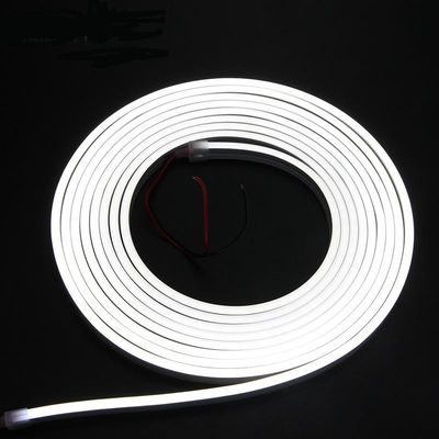 Flexibles geführtes Neonsilikon-Streifen DC 12V 24V 6 x 12mm wasserdichte Leuchtreklame im Freien